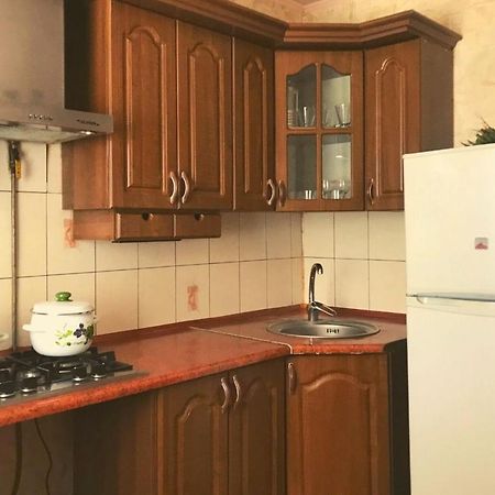 Семейные Апартаменты В Новом Районе У Софиевского Парка Umanʼ Εξωτερικό φωτογραφία