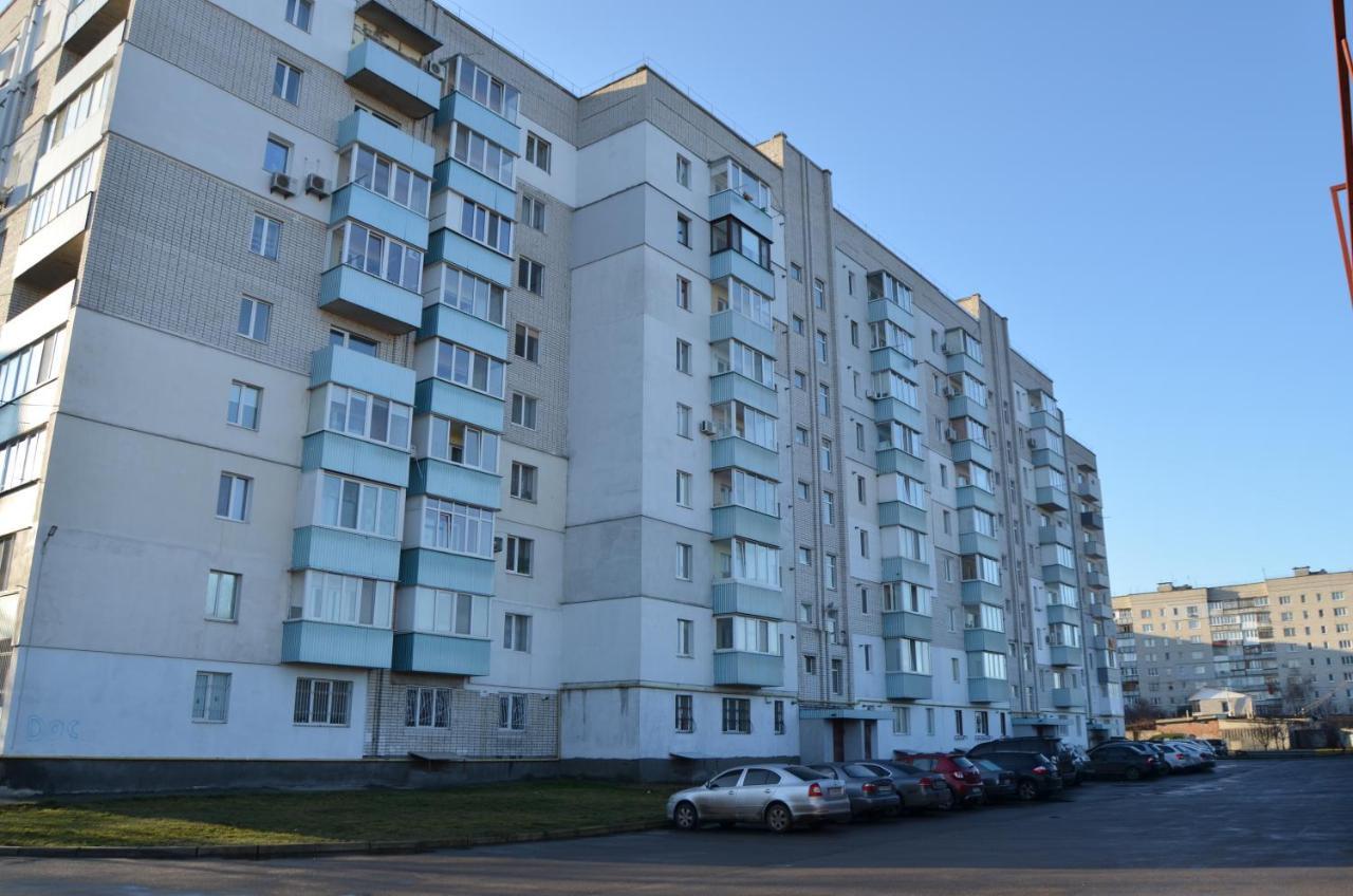 Семейные Апартаменты В Новом Районе У Софиевского Парка Umanʼ Εξωτερικό φωτογραφία